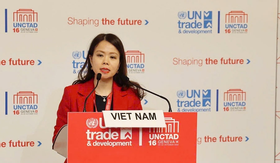 Vietnam promotes economic transformation initiatives at UNCTAD 16